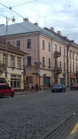 Хостелы Chernivtsi city center hostel Черновцы-0